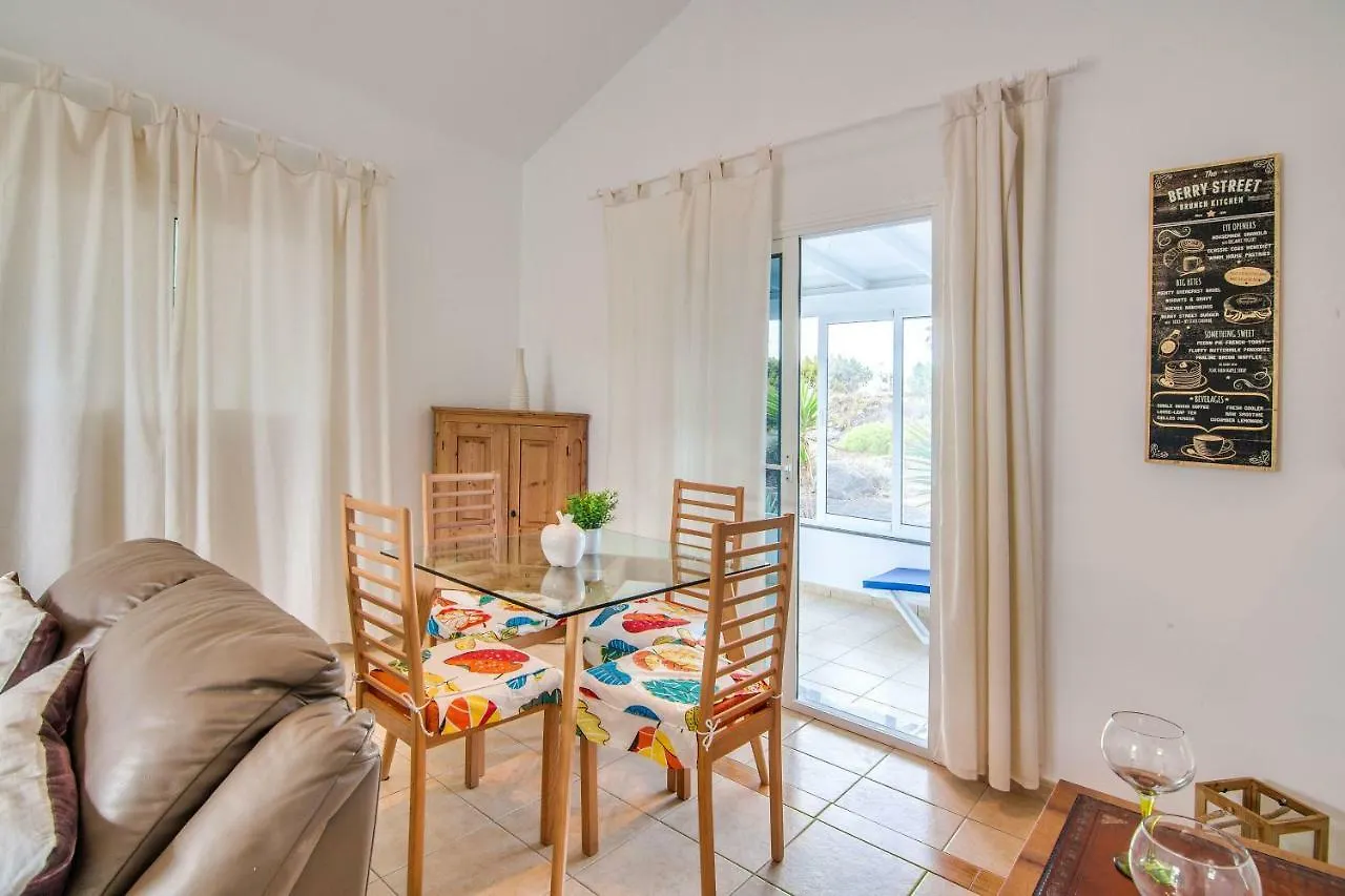A3 Bungalow Charco del Palo 0*,